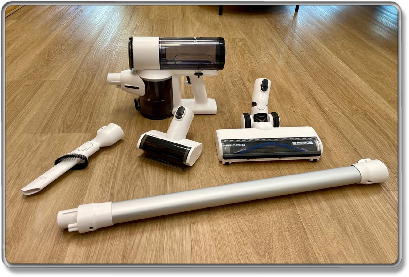 Für den Akkusauger sind verschiedene Aufsätze im Lieferumfang dabei