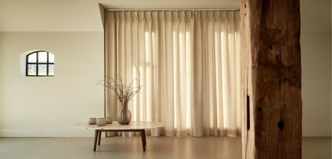 Eve MotionBlinds Curtain Motor