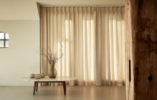 Eve MotionBlinds Curtain Motor