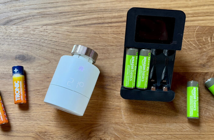 Funktionieren die tado° Thermostate auch mit wiederaufladbaren Batterien?
