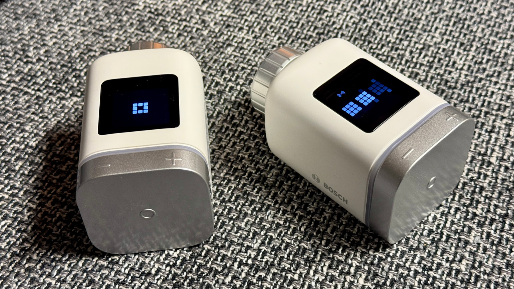 Kann sich das Bosch Heizkörperthermostat 2 [+M] im Test behaupten gegenüber der einfachen Version?