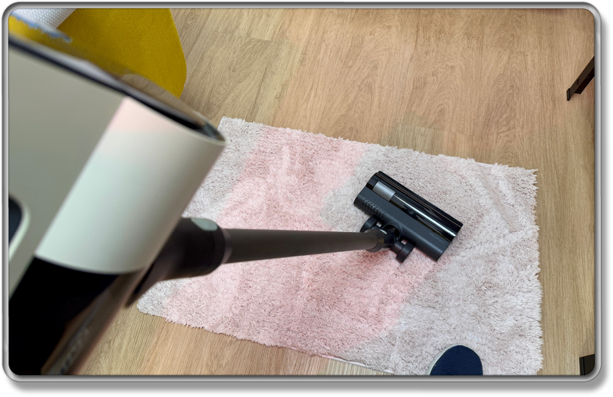 Wir schauen uns die Saugleistung des Roborock H5 an