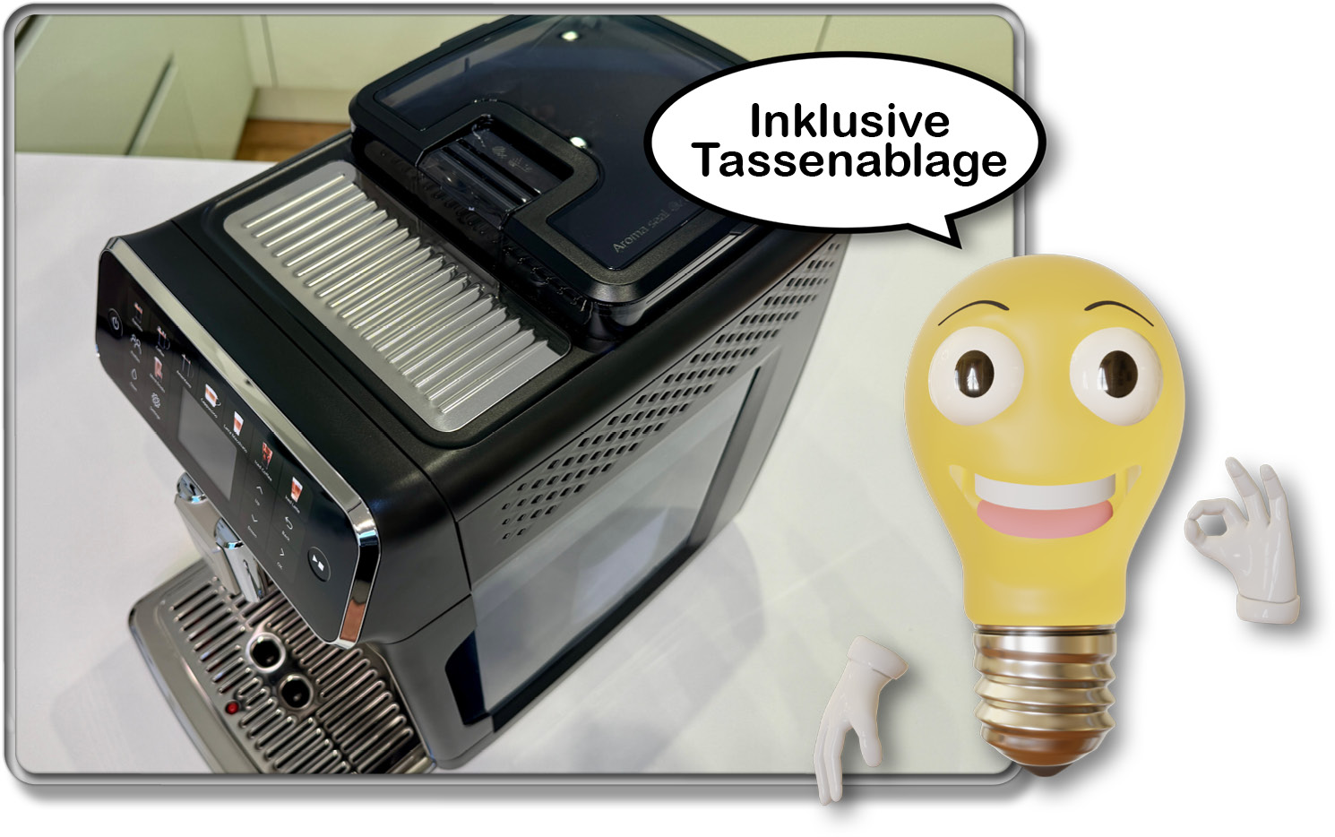 Auf der Oberseite befindet sich eine nicht beheizbare Tassenablage aus Edelstahl