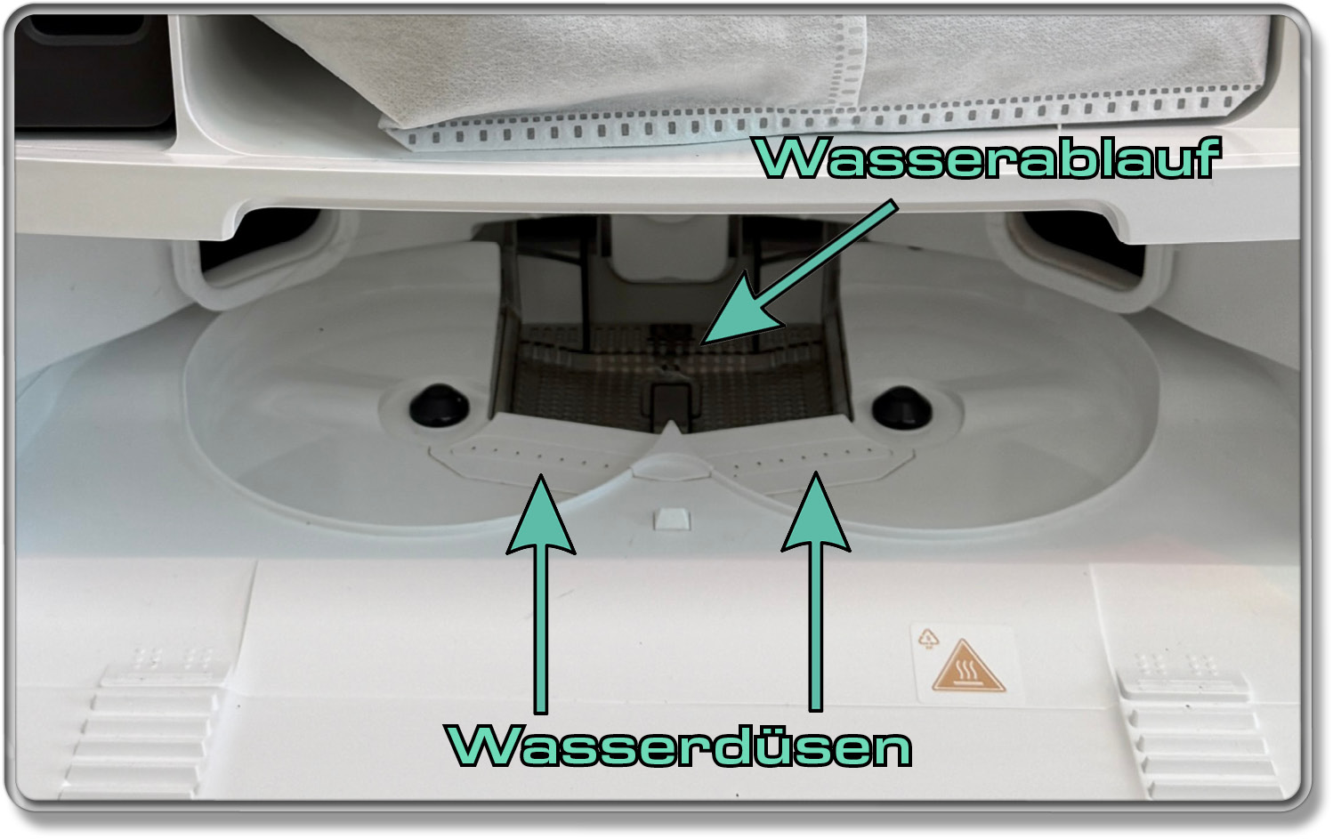 Der Mova P50 Pro Ultra verfügt über eine brandneue Waschschale mit Wasserdüsen