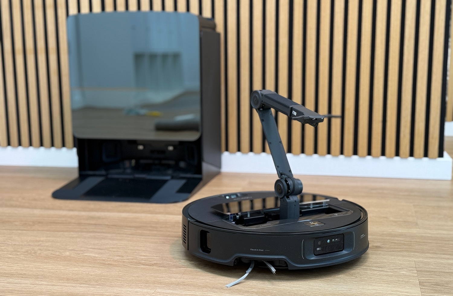 Das ist der OmniGrip-Roboterarm vom Roborock Saros Z70