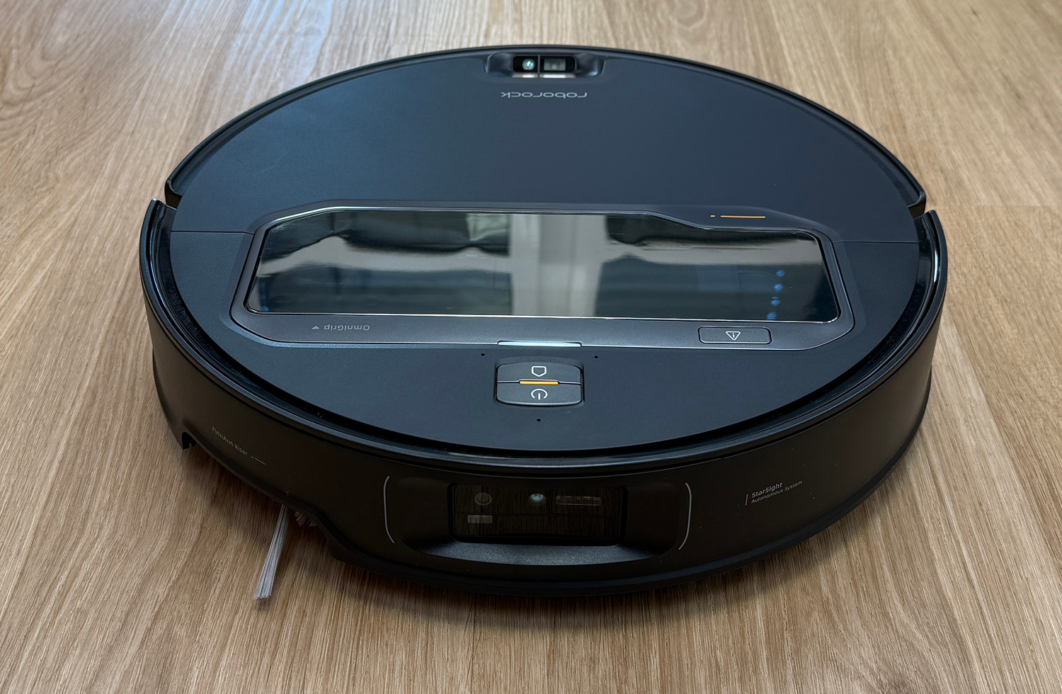 Der Roborock Saros Z70 verlässt sich bei seiner Hinderniserkennung auf die Obstacle Avoidance