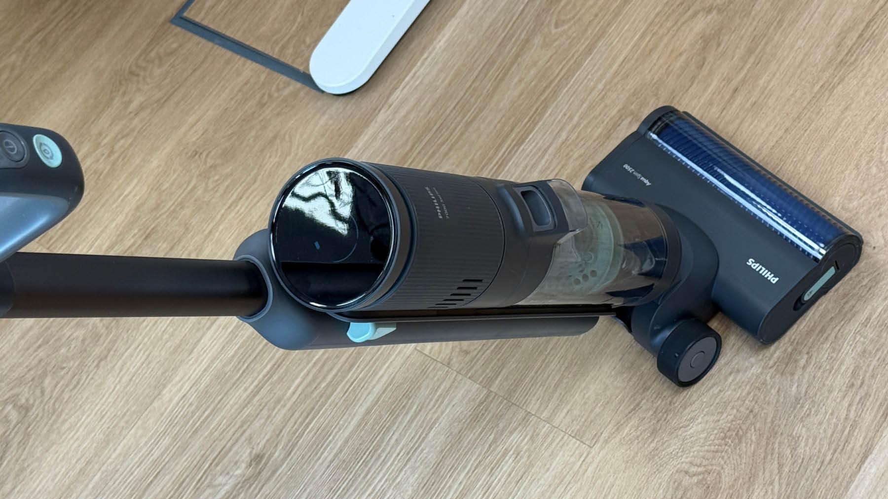 FinderBild Philips AquaTrio 7000 Cordless