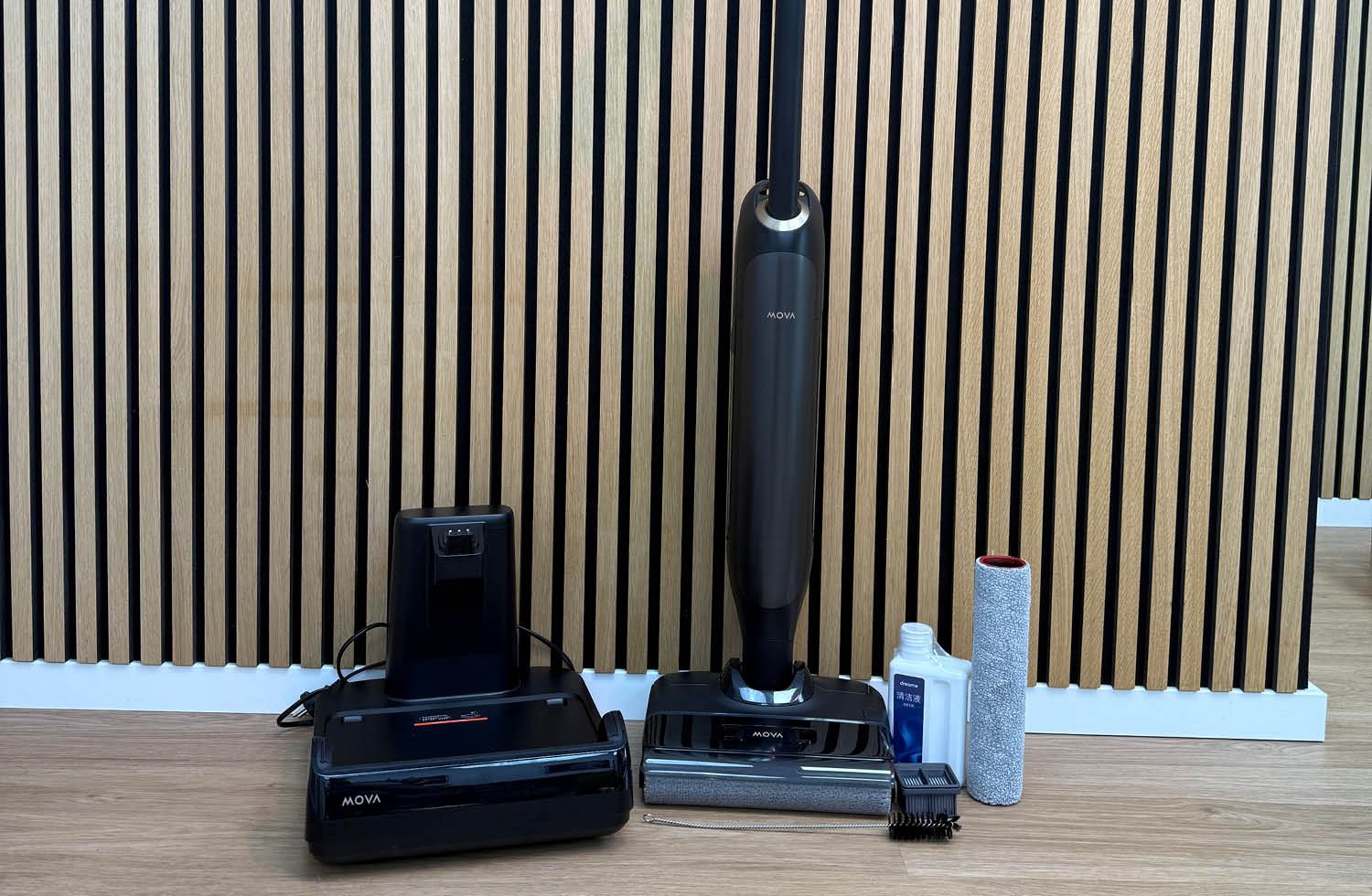 Hier seht ihr den Lieferumfang des Mova M10