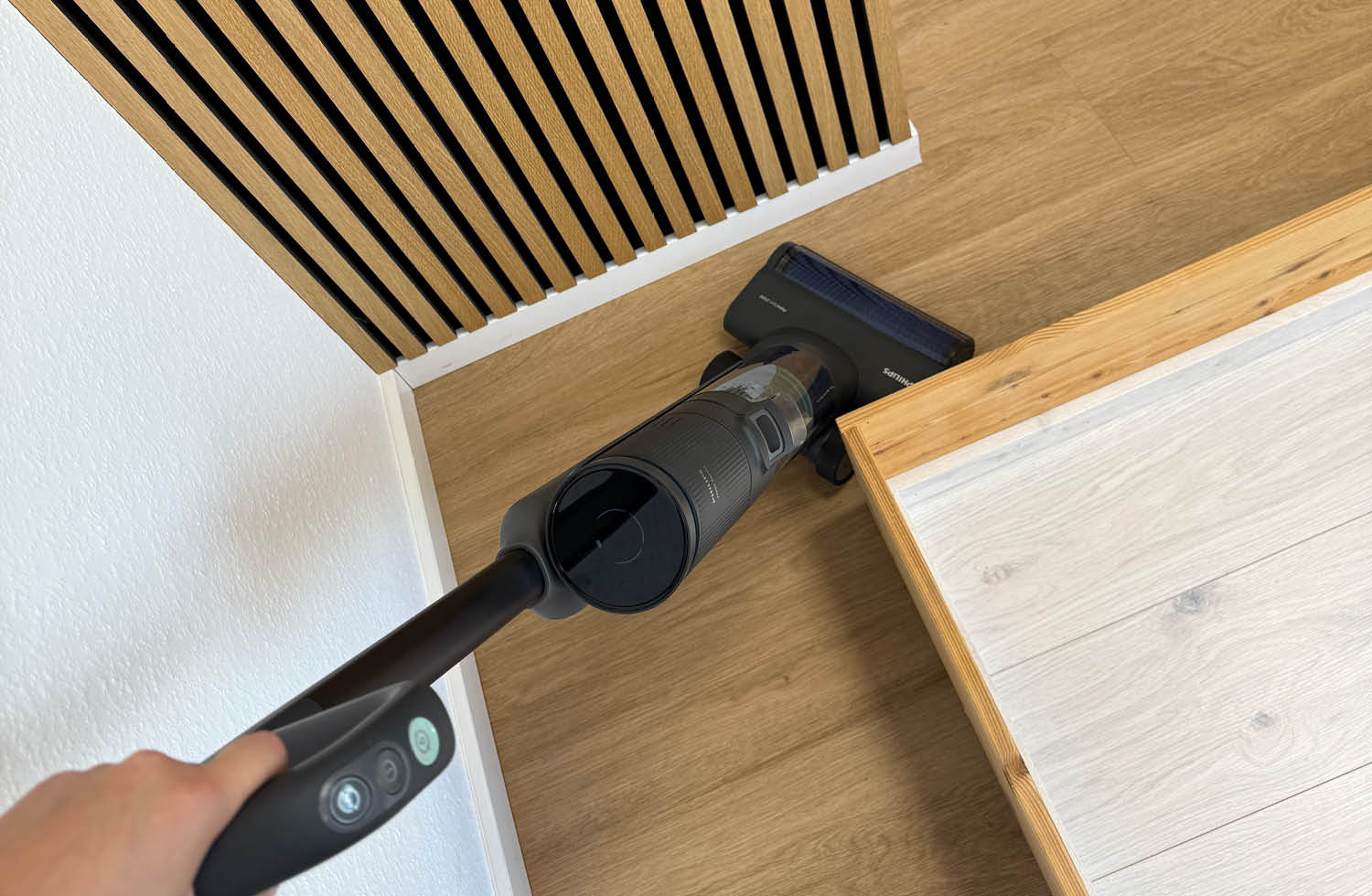 Nun beschäftigen wir uns mit dem Umgang des Philips AquaTrio 7000 Cordless