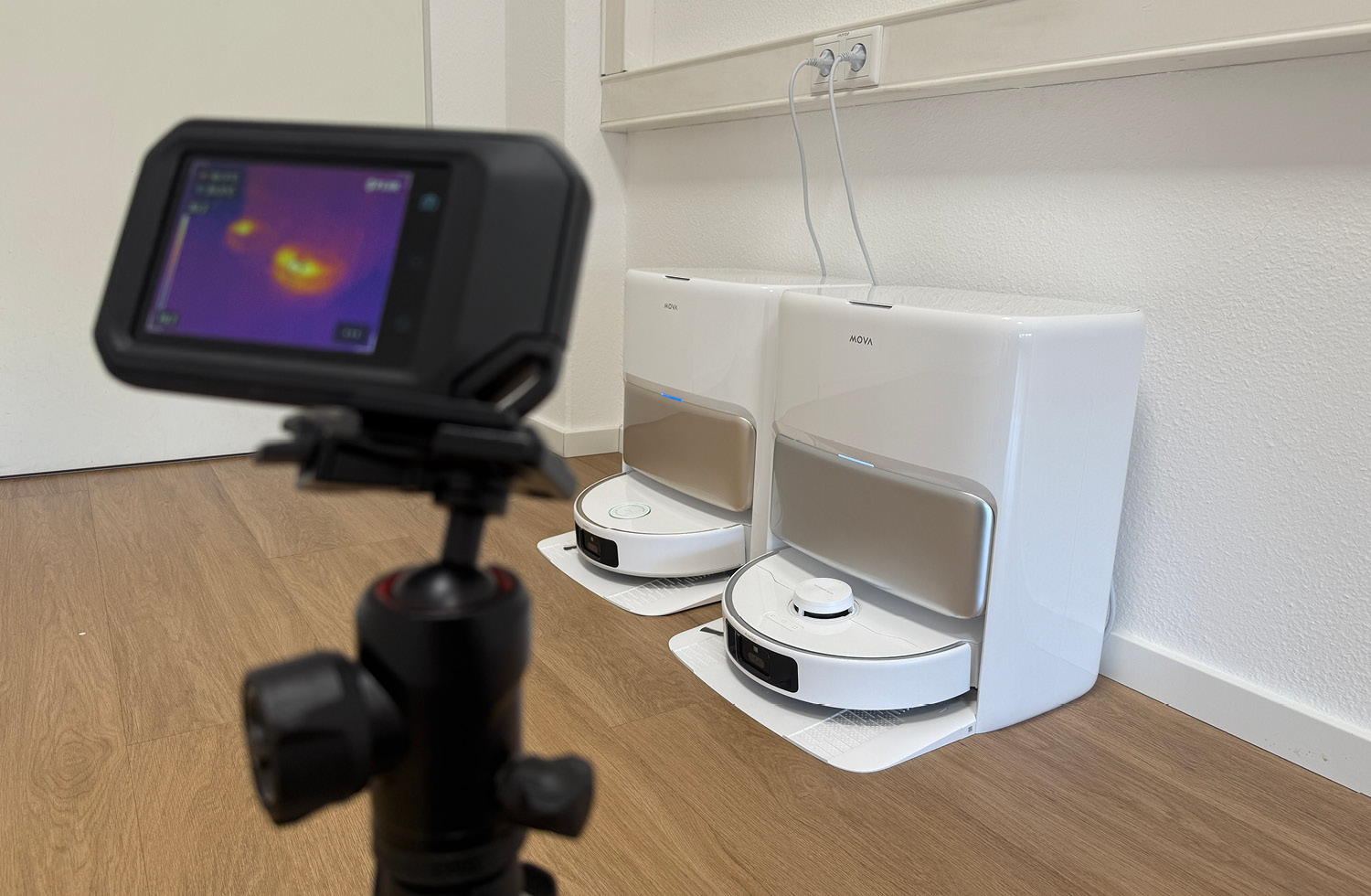 Wir schauen uns an, wie gut der Mova V50 Ultra Complete wirklich warm wischen kann