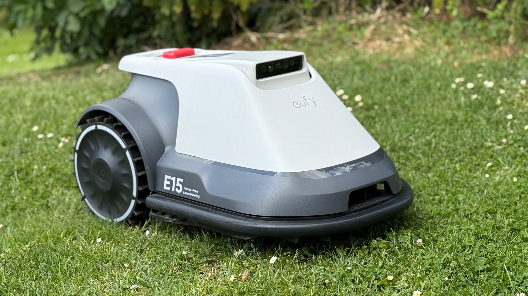 eufy E15 - Wir haben den ersten Mähroboter von Anker im Test