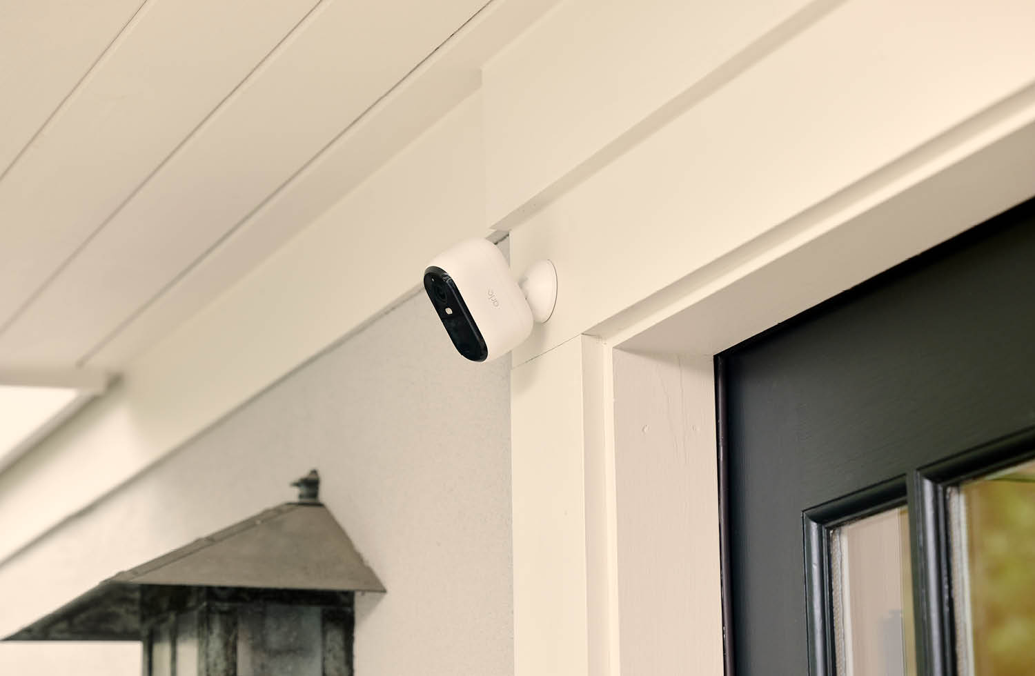 Arlo Essential 3 Serie 2K außen 2