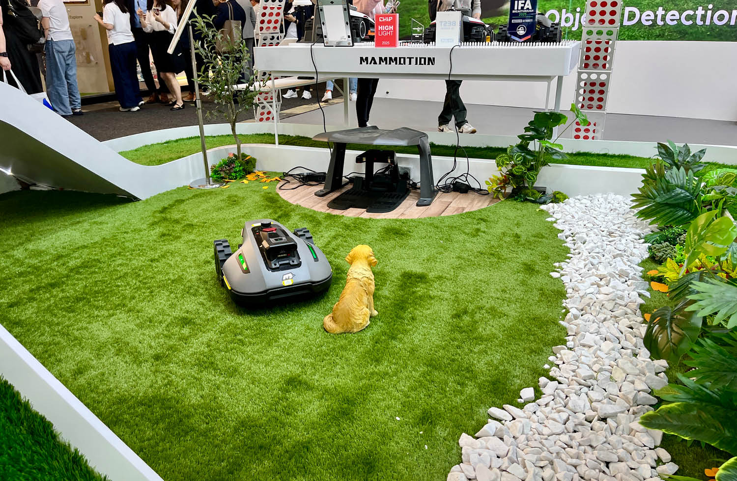 Mammotion IFA Stand Mähroboter