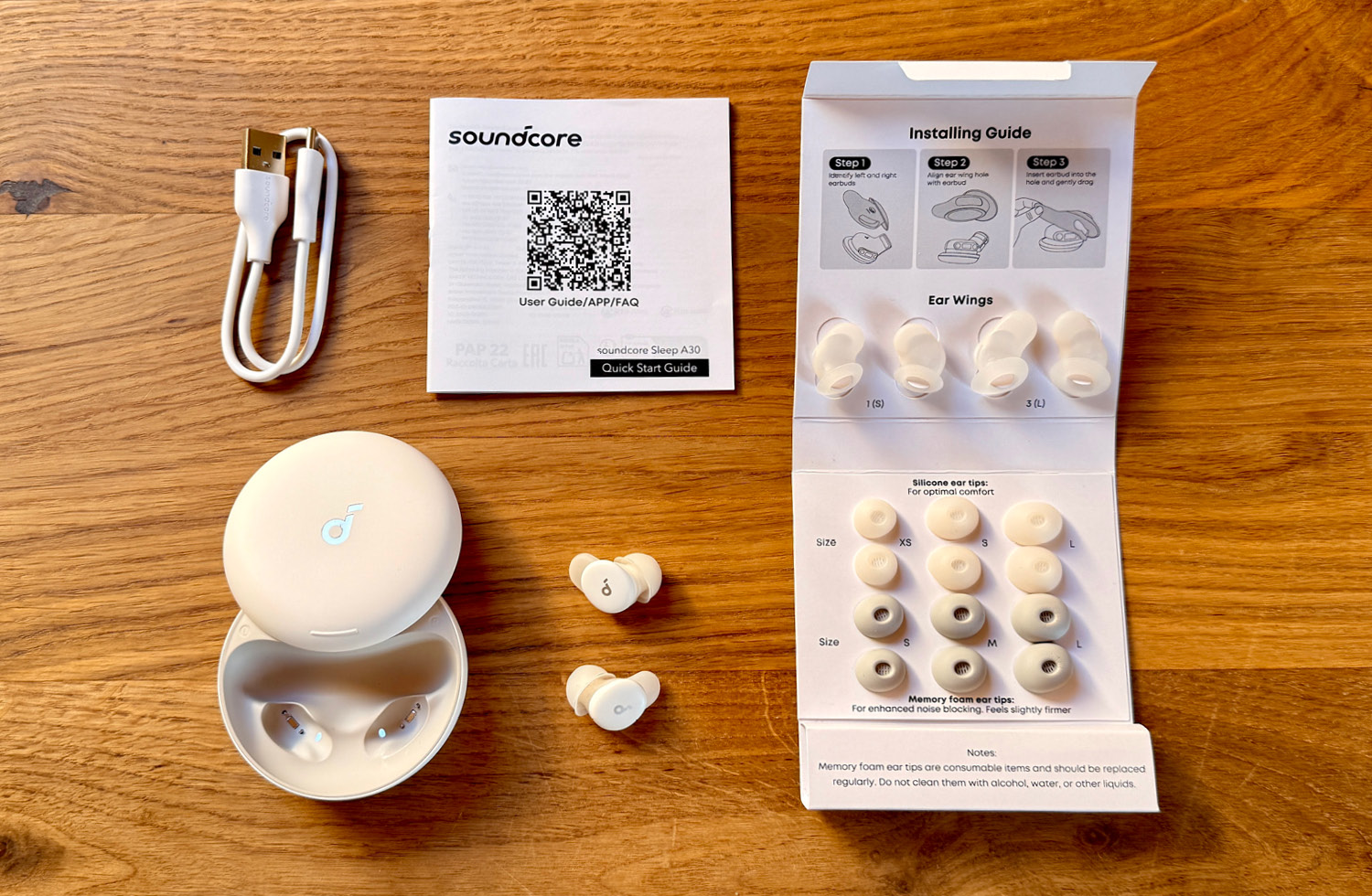 Das ist alles im Lieferumfang der soundcore Sleep A30 dabei