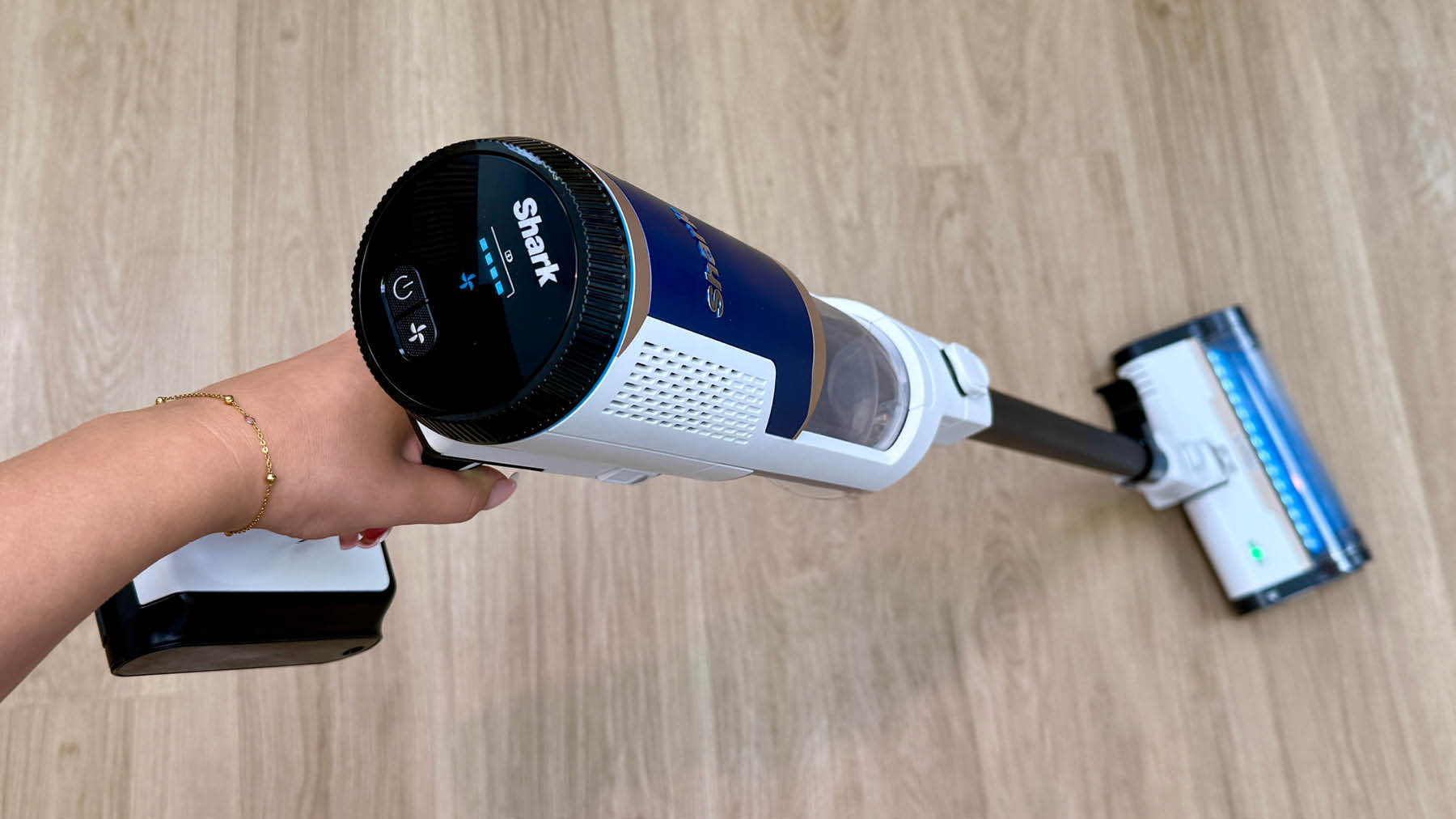 Der Shark Bu1120DE bei uns im TESt