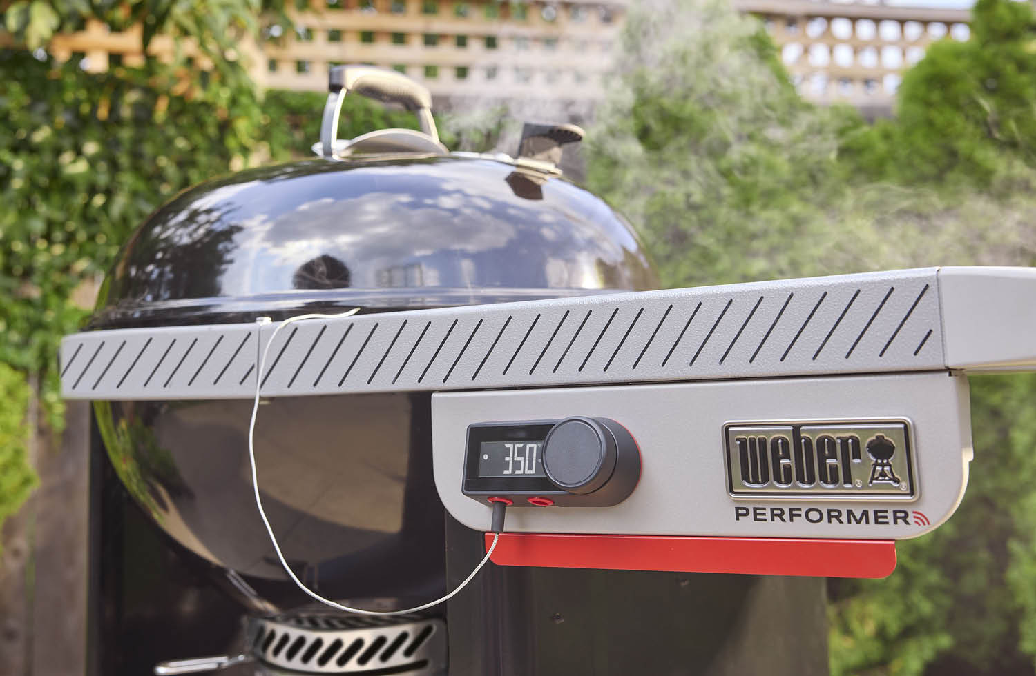 Weber Holzkohlegrill smart Bild 2