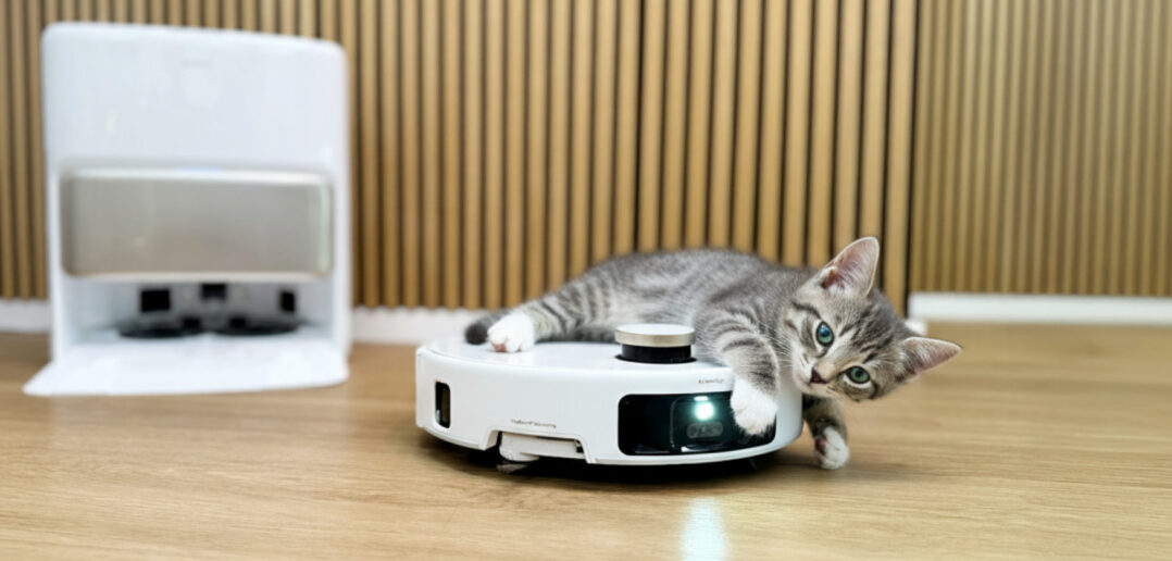 Der Wissenswert-Artikel von SmarthomeAssistent über Saugroboter für Tierhaushalte – Tipps zu Tierhaaraufnahme, Anti-Haar-Bürsten und geeigneten Modellen für Hunde- und Katzenbesitzer.