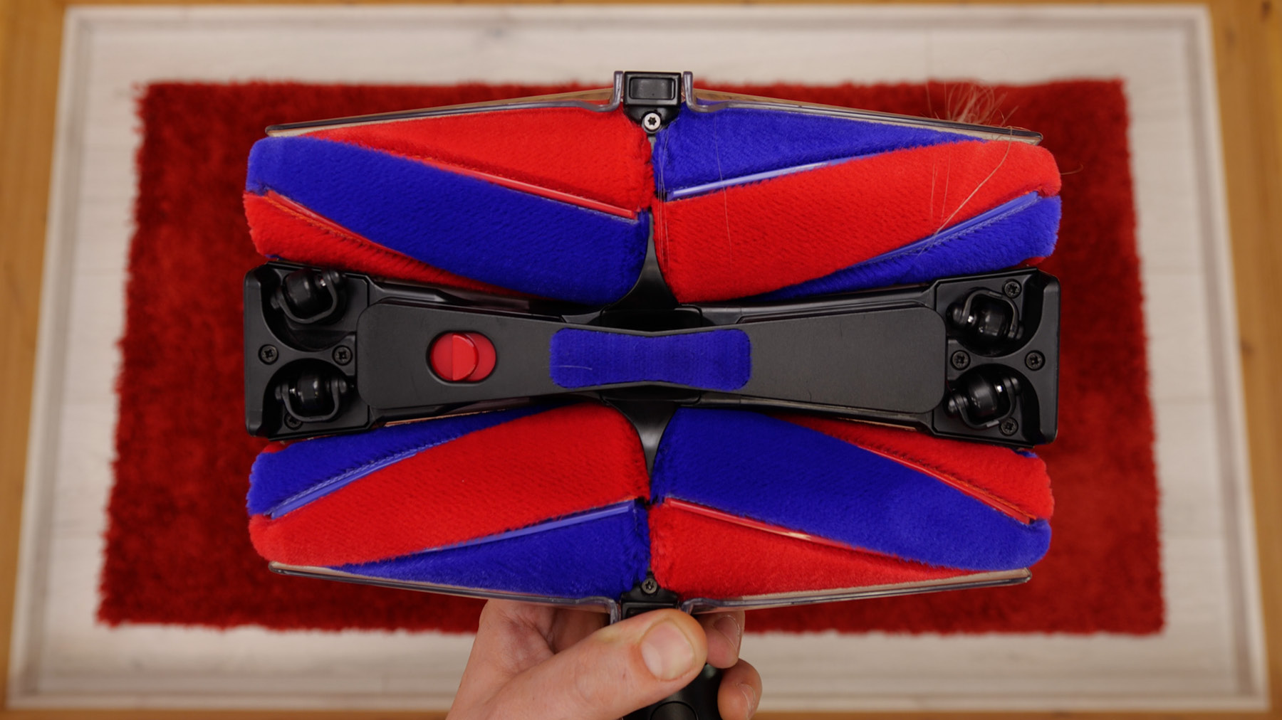 Dyson PencilVac - Haare Teppich