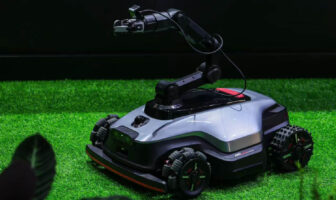 Dreame APEX Mähroboter mit Greifarm Bild