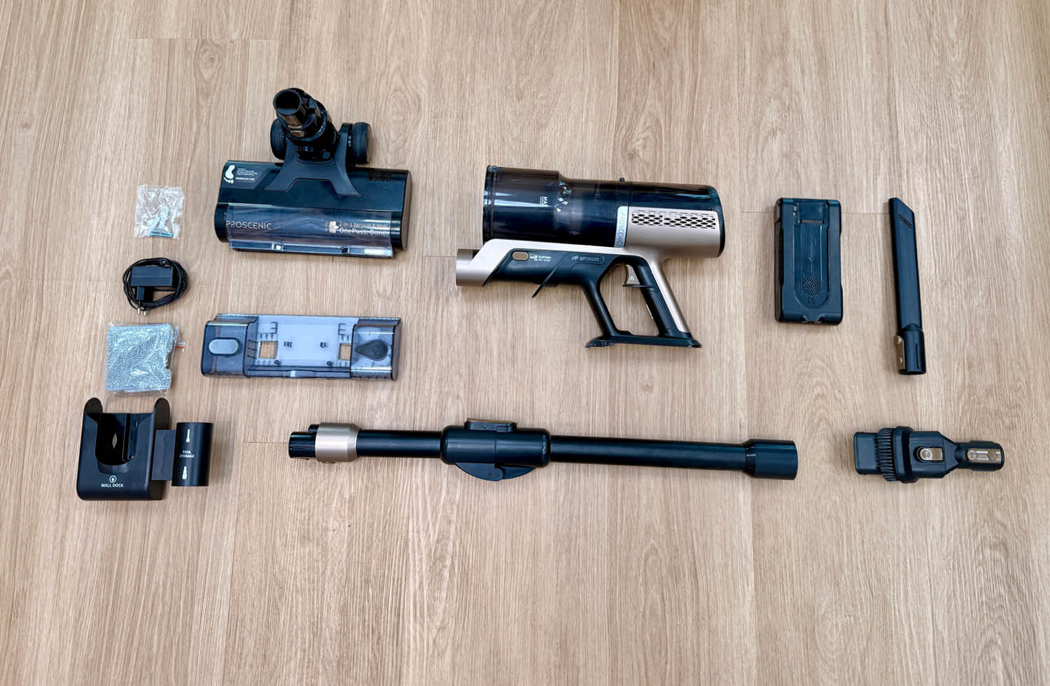 Der Lieferumfag des Proscenic P20 OnePass