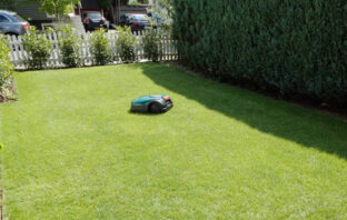 Lohnt sich noch ein Mähroboter mit Draht?