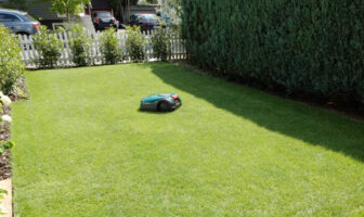 Lohnt sich noch ein Mähroboter mit Draht?