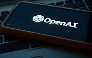 OpenAI arbeitet laut Bericht an einem eigenen Smartphone. Klassische Apps sollen darauf keine zentrale Rolle mehr spielen.