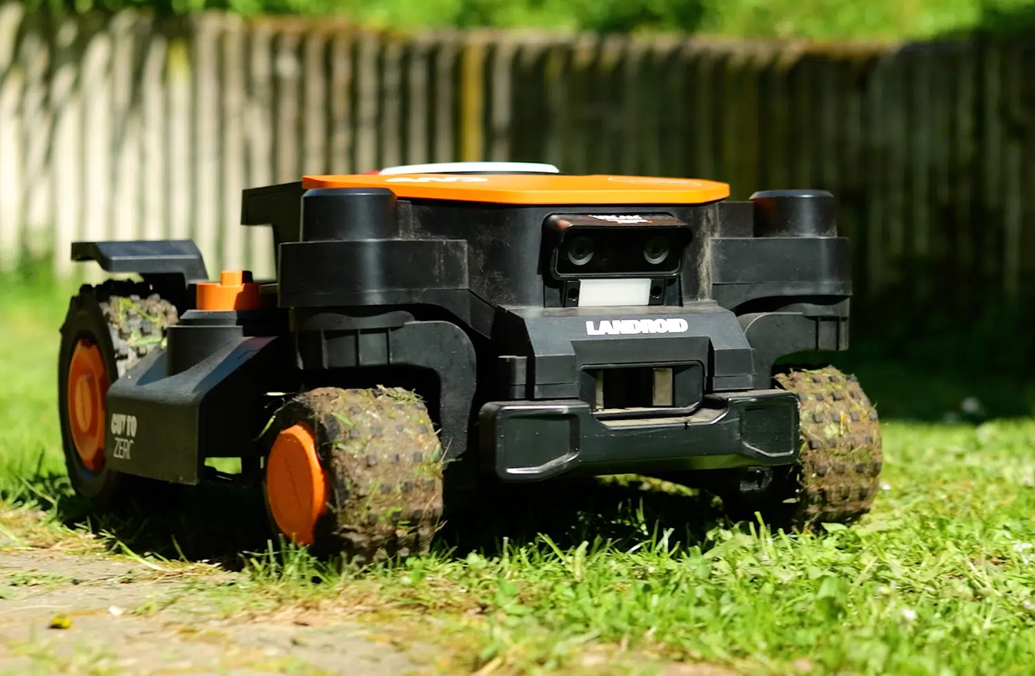 Das Design des Worx Landroid Vision Cloud 4WD WR344E - Design.