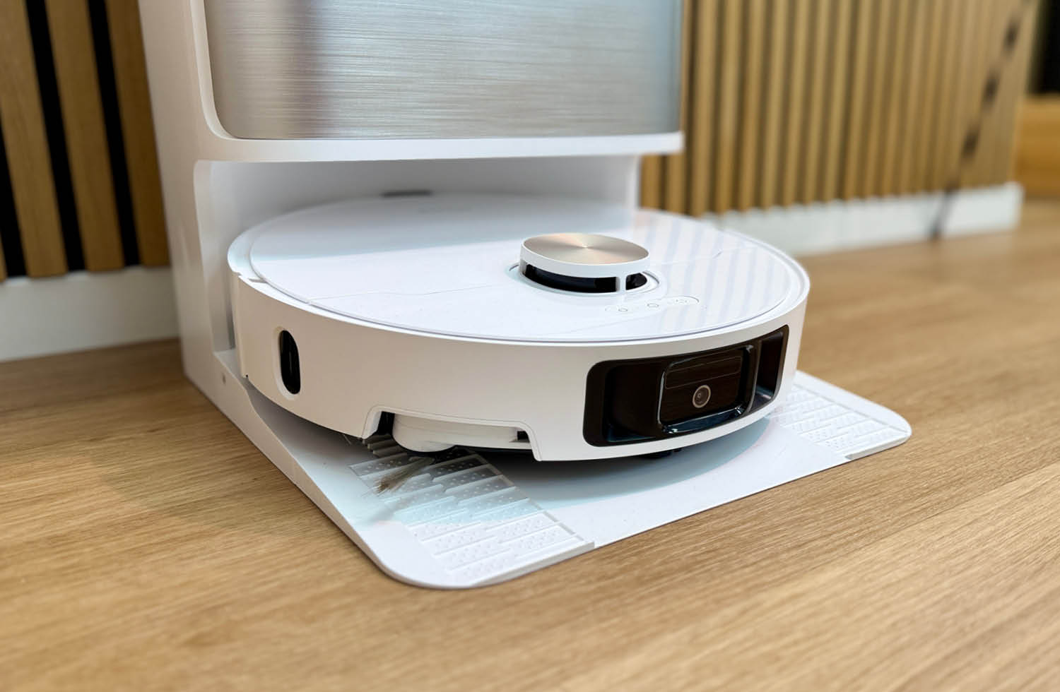 Dreame L50 Ultra AE Reinigungsstation Moppwäsche