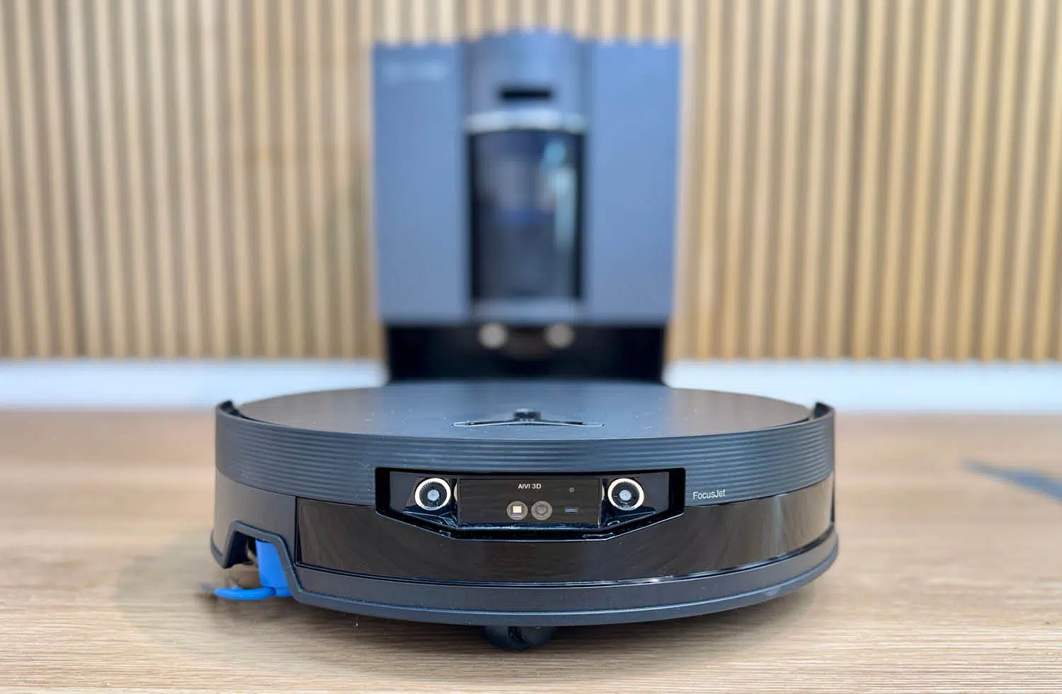 ECOVACS DEEBOT X12 OmniCyclone Test Bild