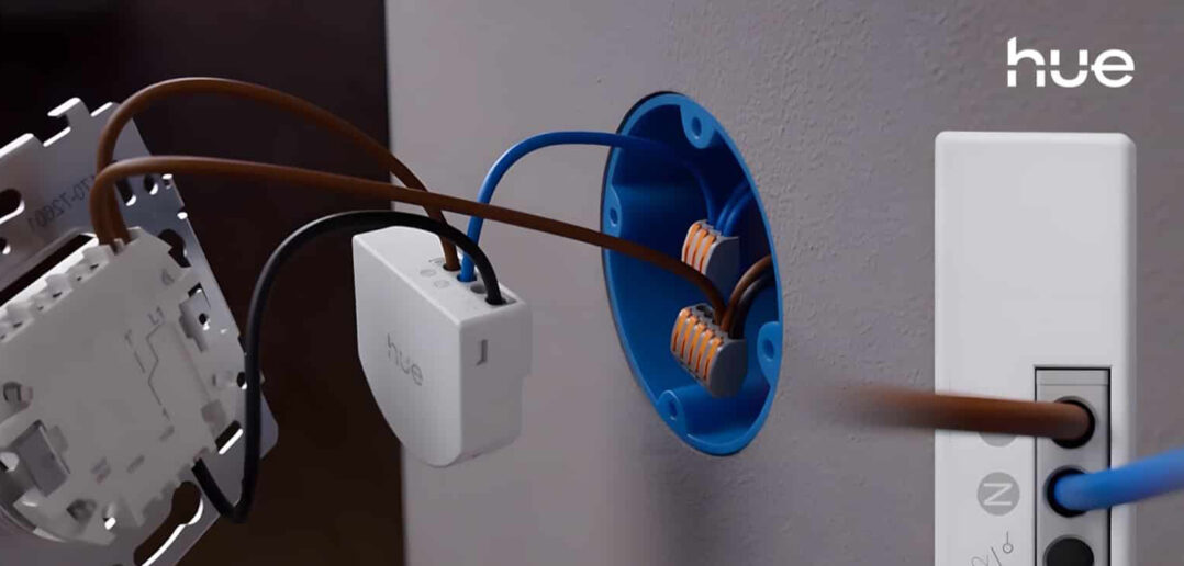 Philips Hue bringt vier neue Unterputzmodule: ein Wandschaltermodul ohne Batterie und drei Schaltaktoren für Deckenleuchten.
