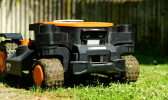 WORX Landroid Vision Cloud 4WD WR344E.