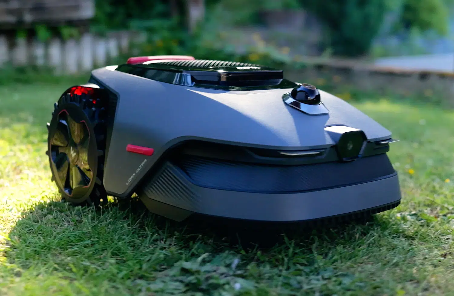 MOVA LiDAX Ultra 1200 | Design