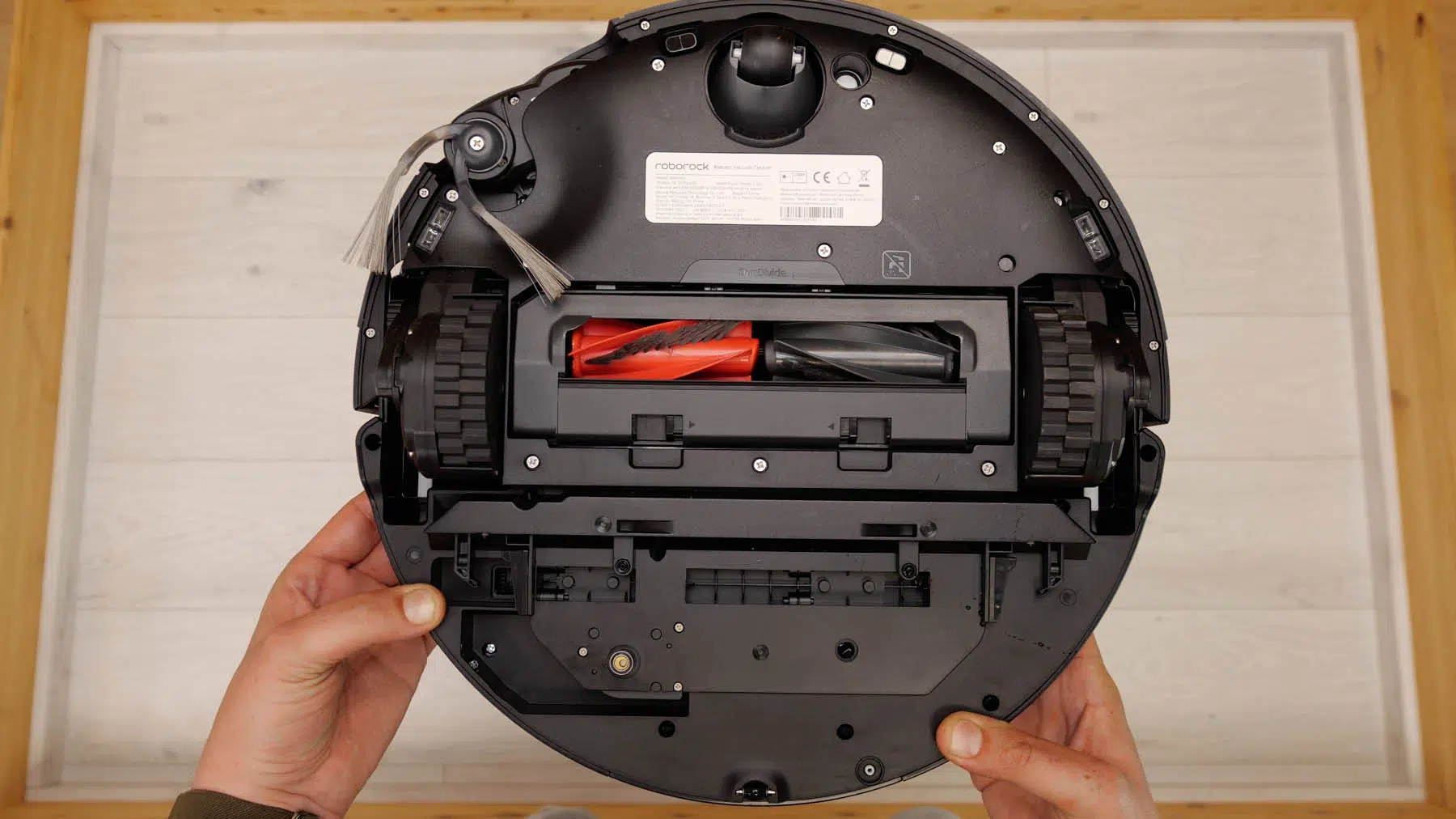 Roborock Saros 20 Sonic Saugen Haare Laminat