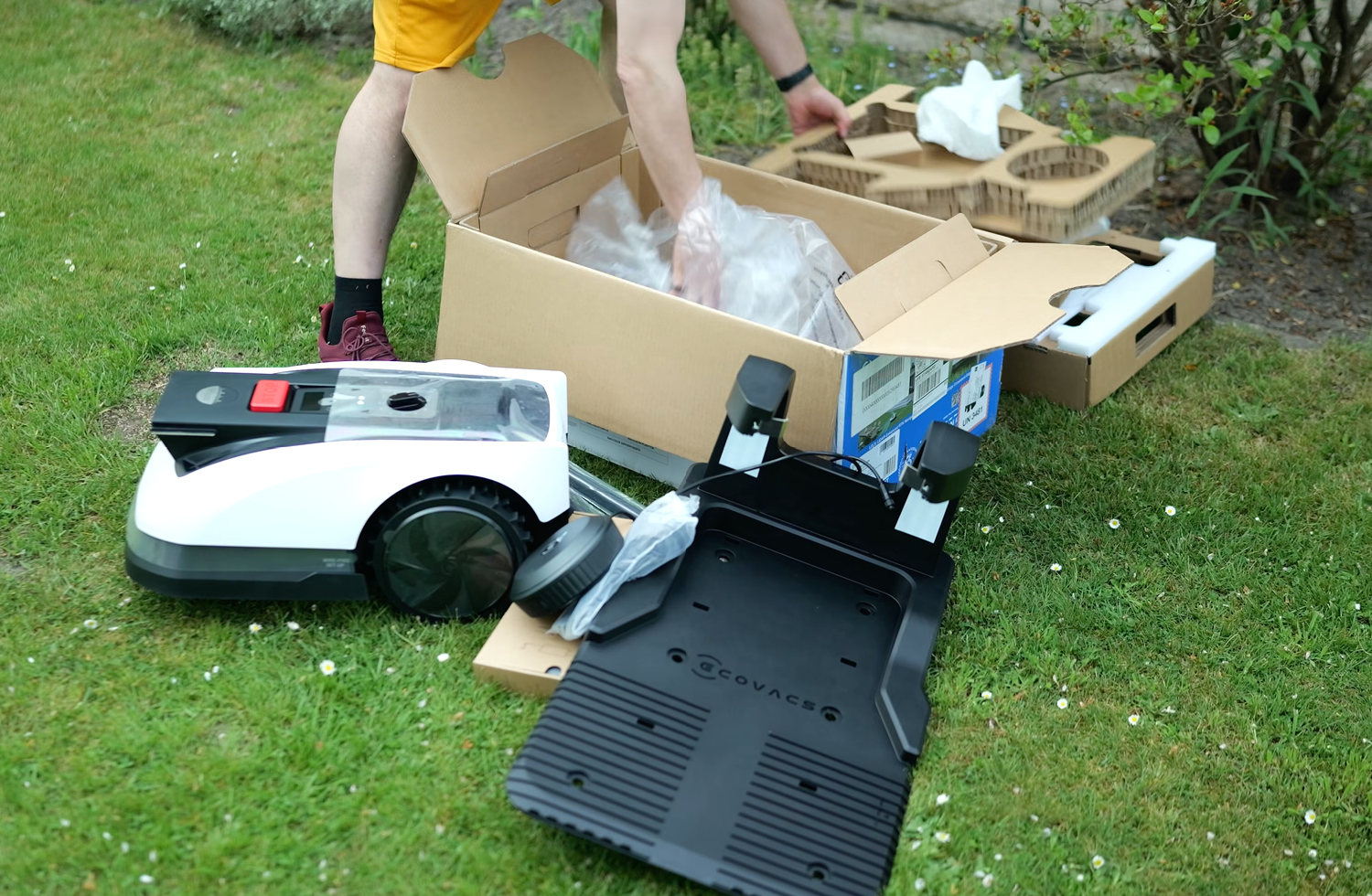 ECOVACS GOAT O800 RTK | Lieferumfang