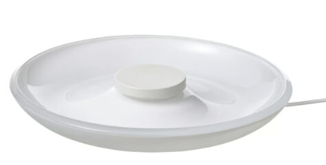 KEA VÄSTMÄRKE: Glasschale mit Qi-Ladepad, Leuchte und Ablage für 19,99 €. Design, Funktionen und Verfügbarkeit im Überblick.