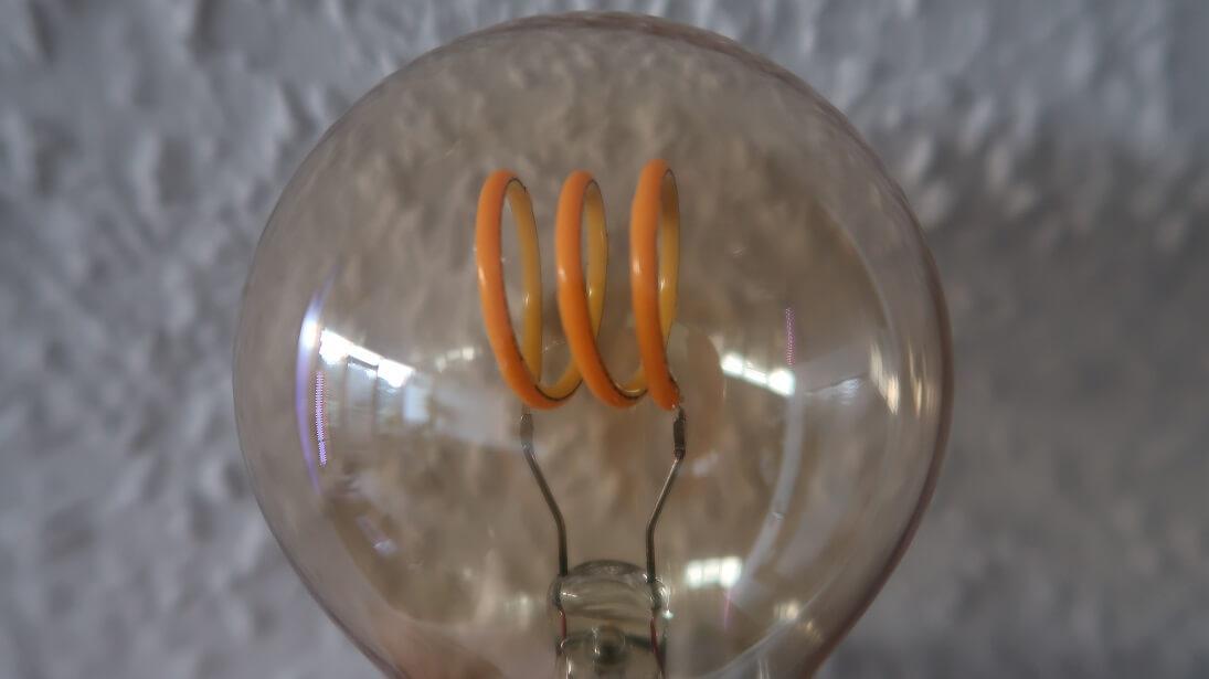 Geschwungenes LED-Band