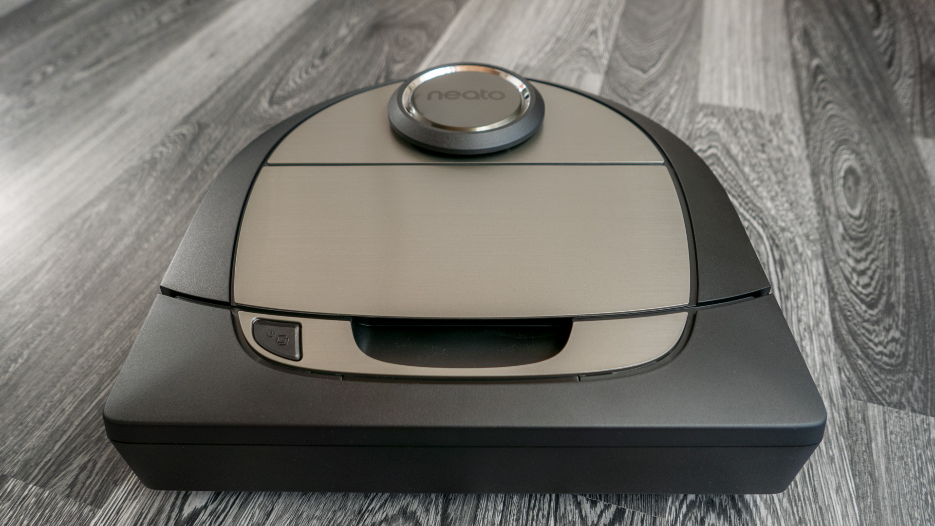 Neato Botvac D7 Details 02