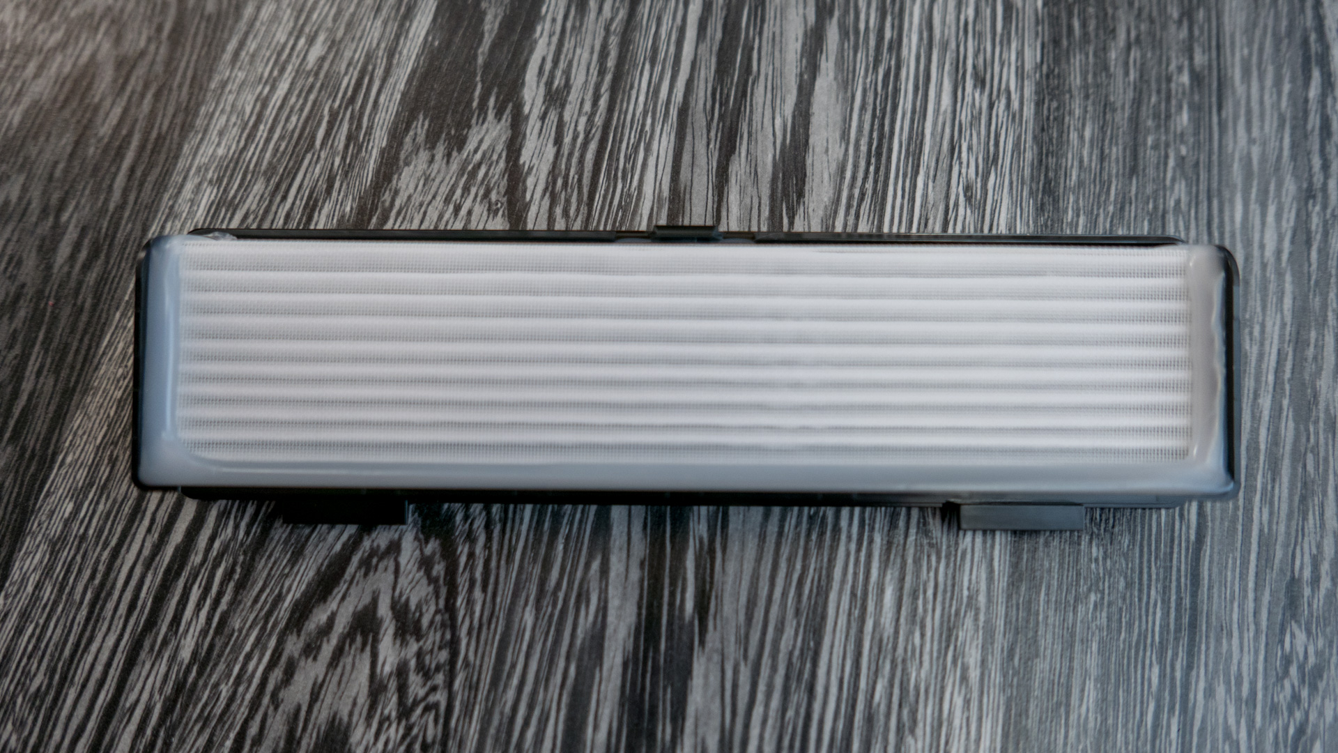 Neato Botvac D7 Staubbehälter 10