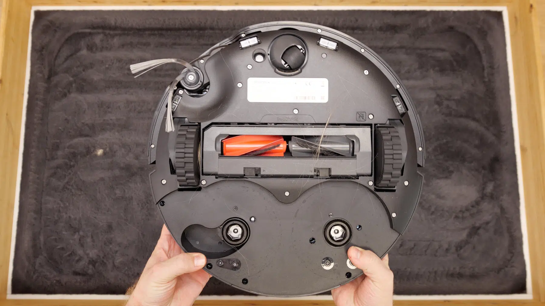 Roborock Qrevo Edge 2X - Haare Hoch
