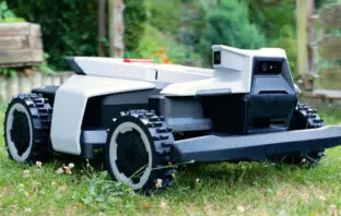 Der Segway Navimow X420 im Test: großer Mähroboter mit starker Hinderniserkennung, hoher Steigfähigkeit und Schwächen beim Kantenschnitt.