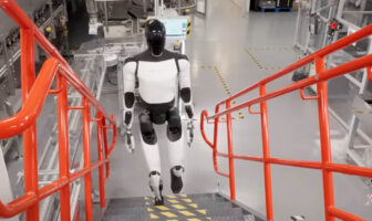 Tesla Optimus humanoider Roboter KI Training