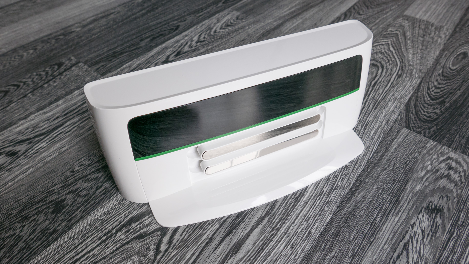 Vorwerk-VR300-Ladestation-1