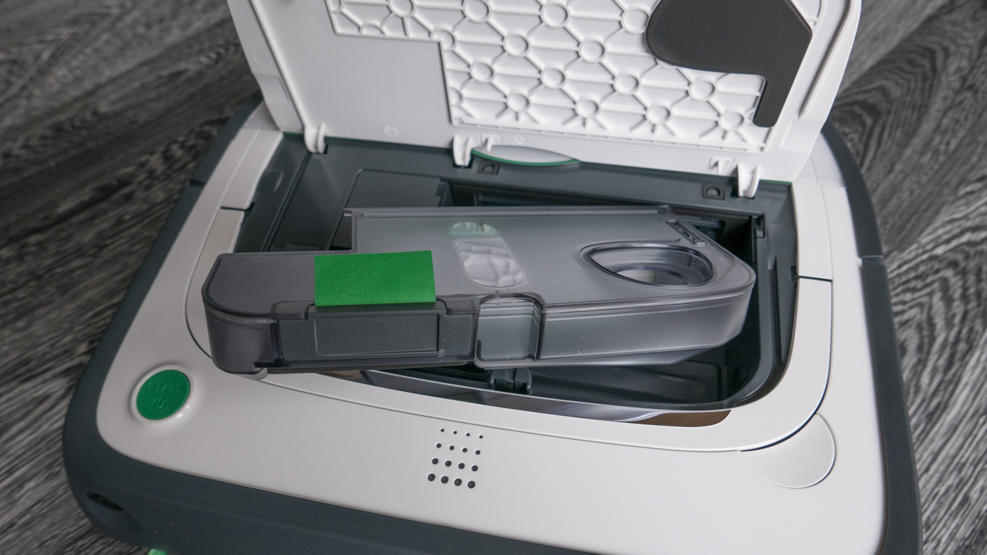 Vorwerk-VR300-Staubbehälter-2