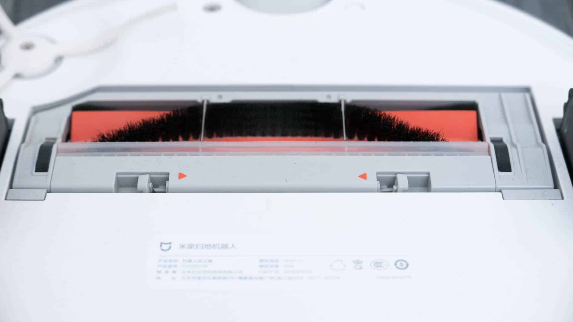 Xiaomi-Mi-Staubsauger-Roboter-im-Test-Bürste