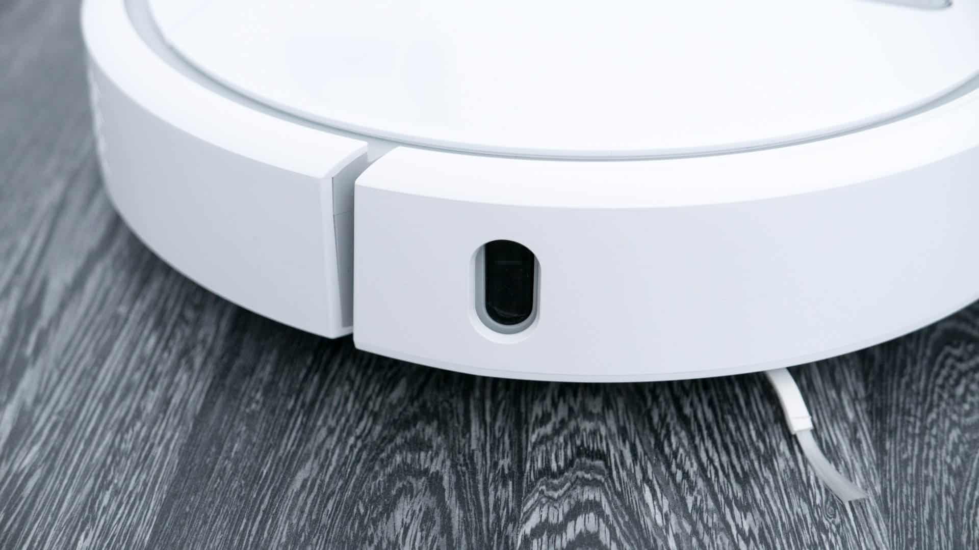 Xiaomi-Mi-Staubsauger-Roboter-im-Test-Sensor-Seite