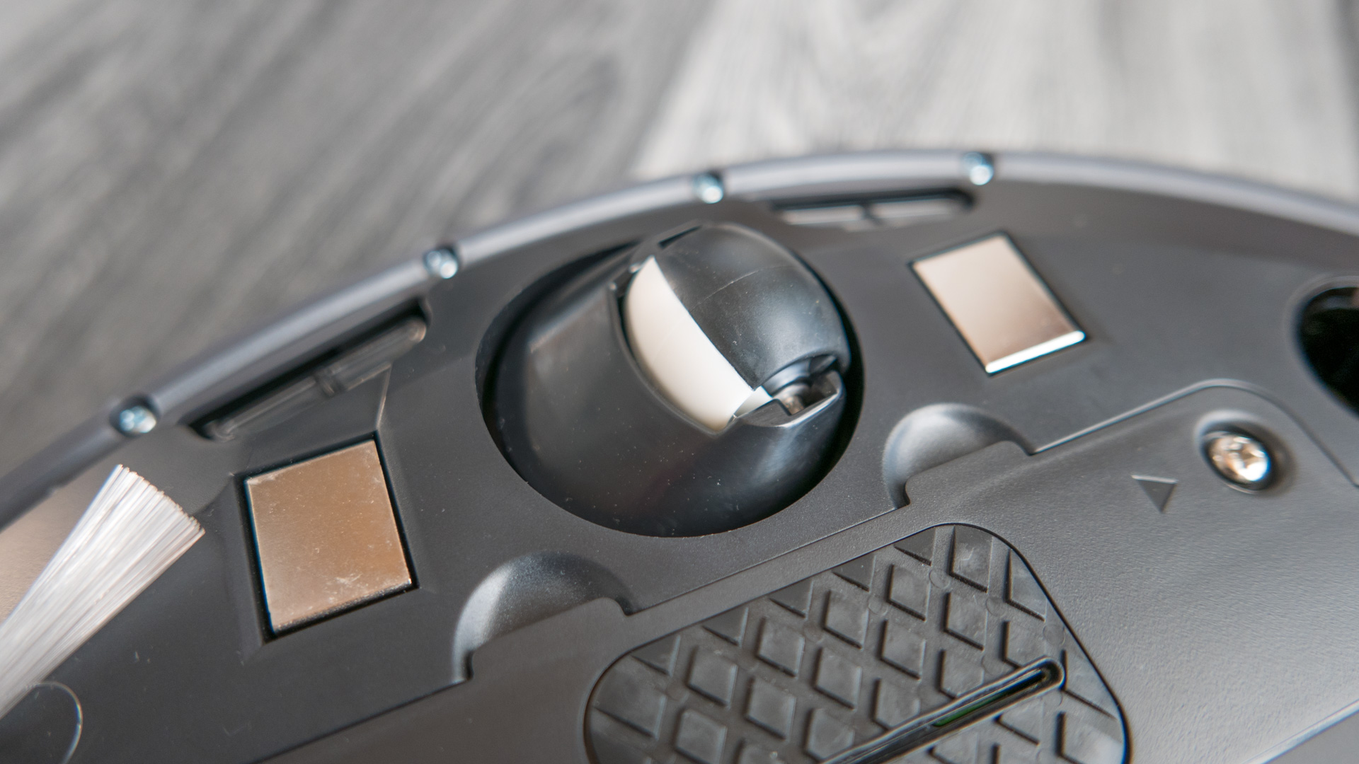 iRobot Roomba 980 Details 24