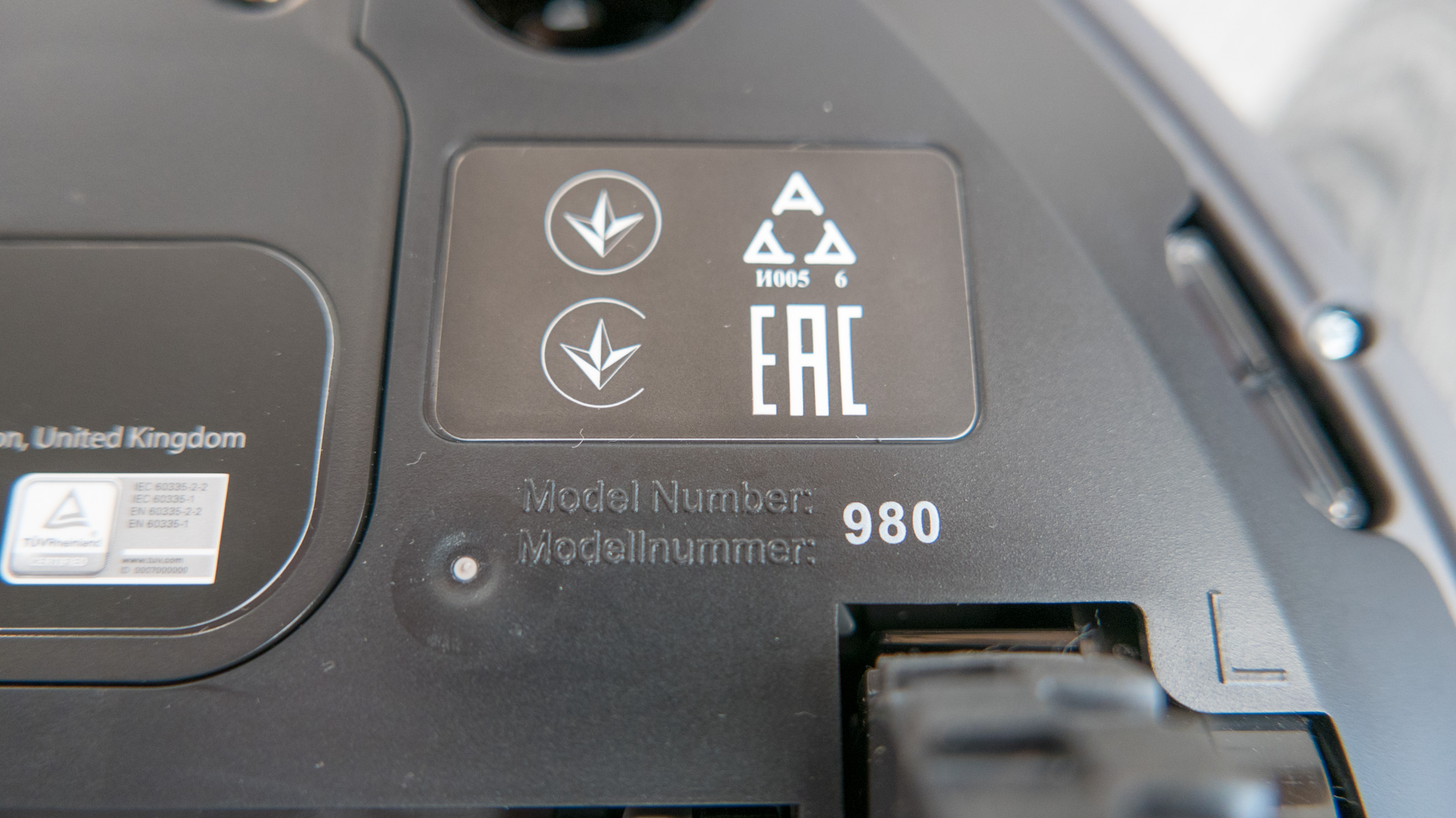 iRobot Roomba 980 Details 26